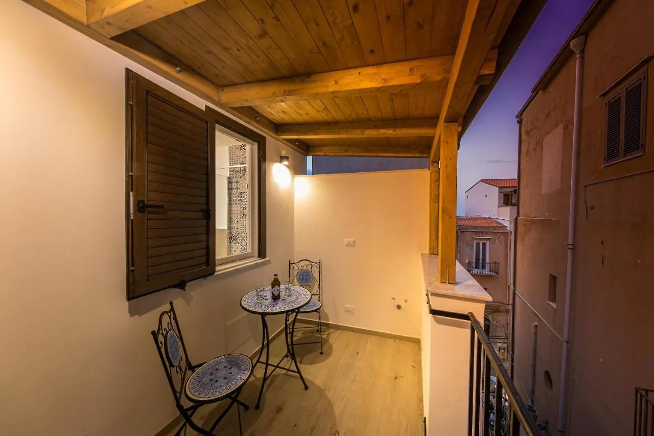 Coresi Rooms Cefalù 0*,  Italie
