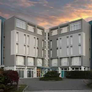 Campus 3*, Collecchio Włochy