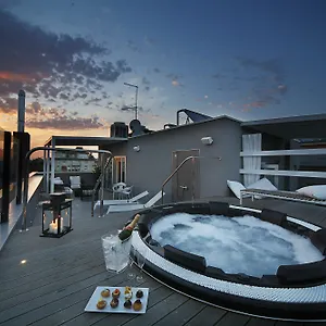 https://q-hotel.emilia-romagnahotels.net